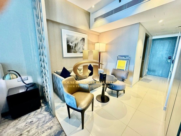 canal-view-fitted-kitchen-luxury-layout-grab-now-big-1